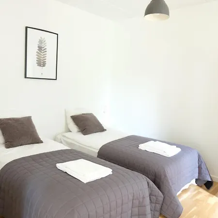 Three Bedroom In S, Edvard Thomsens Vej 81 Apartment